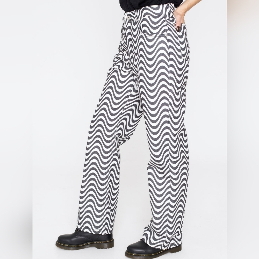 The Ragged Priest Wave Print Wide Leg Jeans Size 24 White Charcoal Y2K Boho